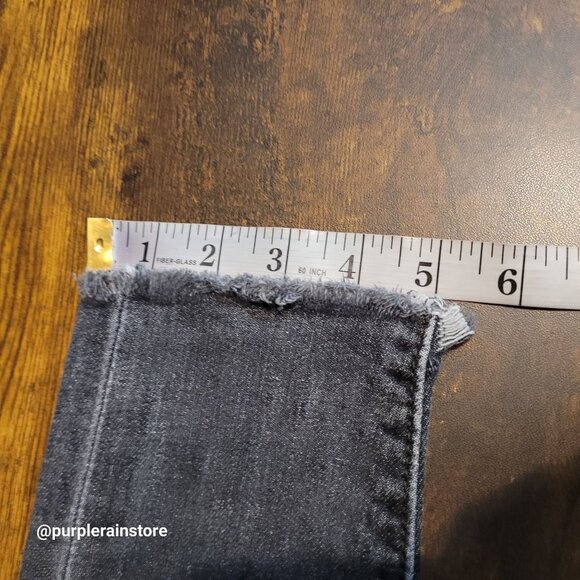 Levi's Jeans 26 Wedgie Straight High Rise Button Fly Black Wash Raw Hem Stretch - Picture 12 of 13